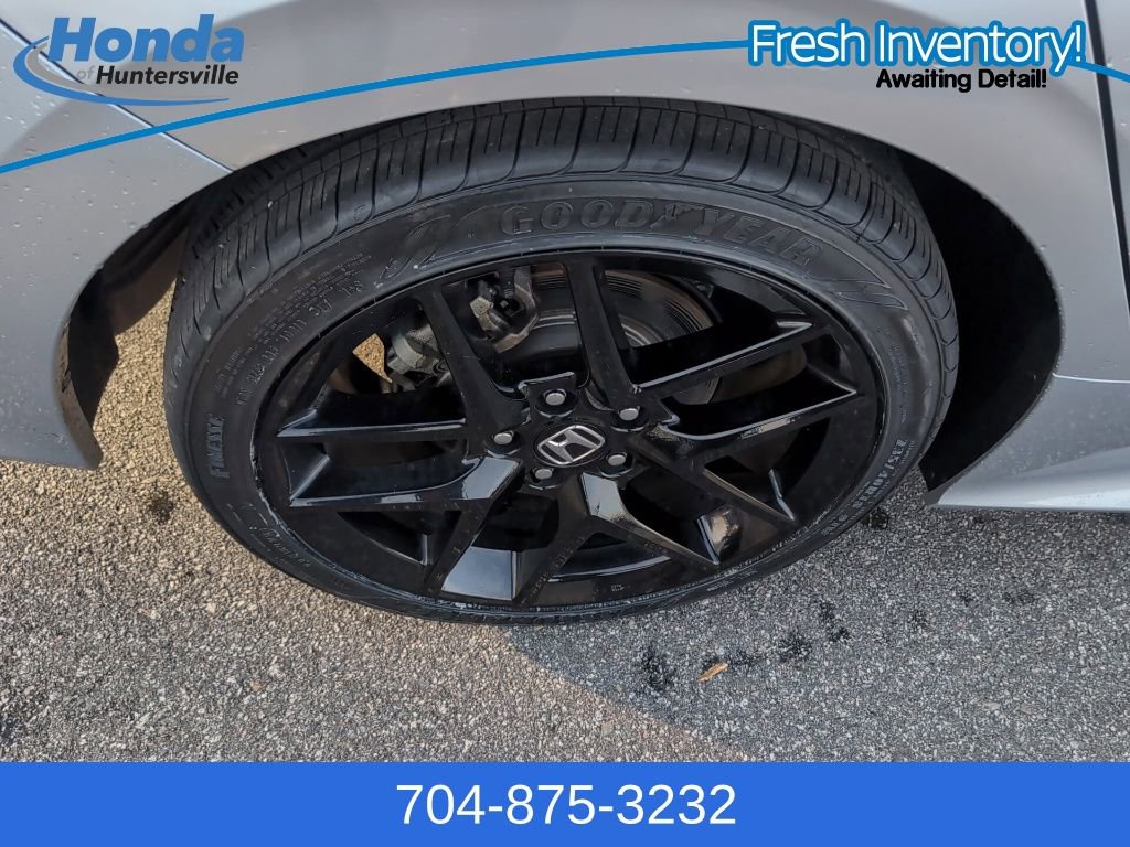 Used 2025 Honda Civic Sport image 10