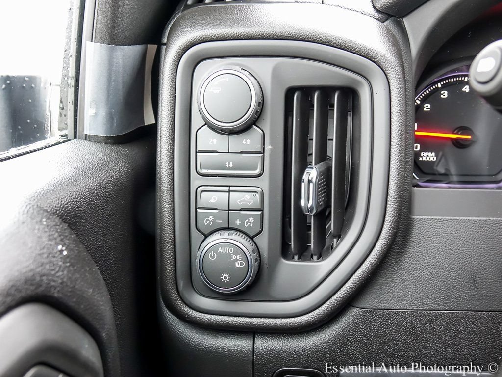 New 2026 Chevrolet Silverado 2500 Custom w/ Custom Value Package AWD/4WD image 17