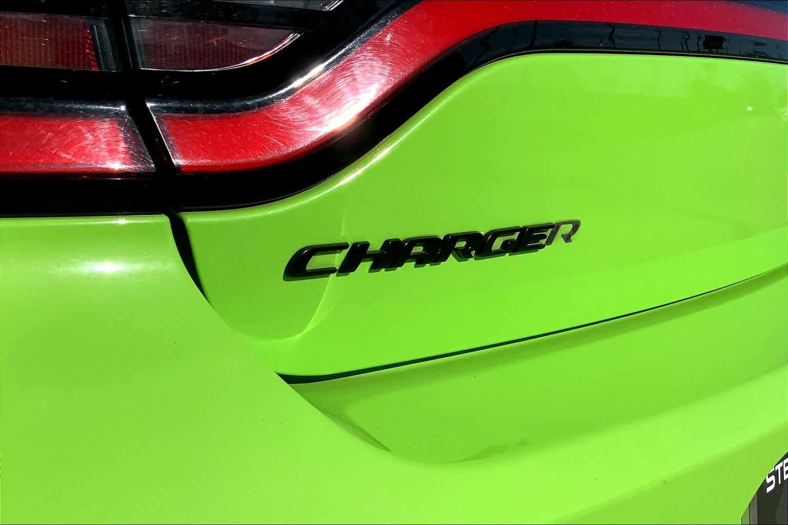 Used 2019 Dodge Charger Scat Pack RWD image 30