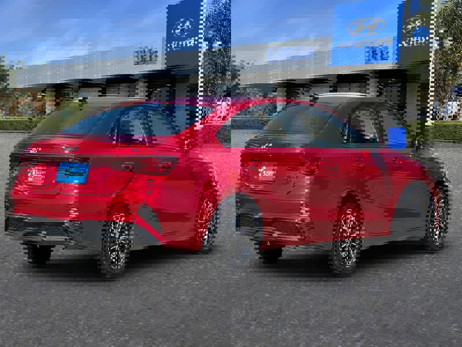 Used 2023 Kia Forte LXS w/ LXS Technology Package image 2