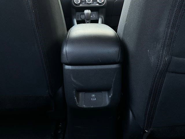 Used 2025 Nissan Versa SV FWD image 9