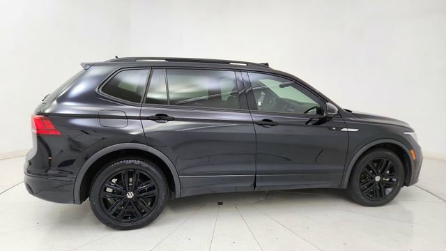 Used 2022 Volkswagen Tiguan SE R-Line image 6