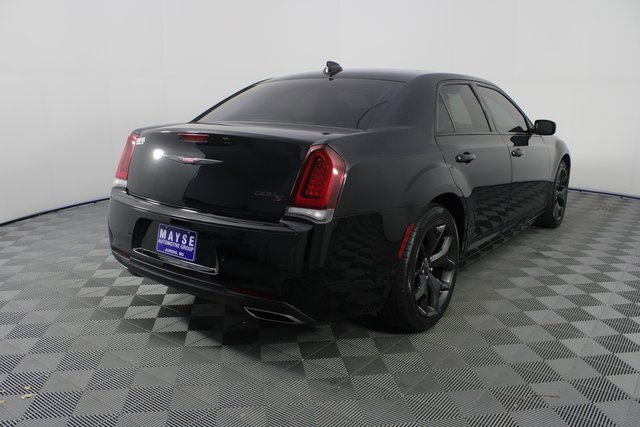Used 2022 Chrysler 300 S image 24