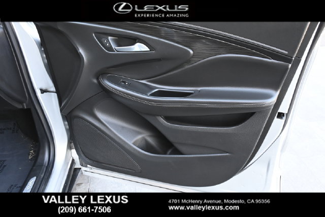 Used 2018 Buick Envision Essence AWD/4WD image 19