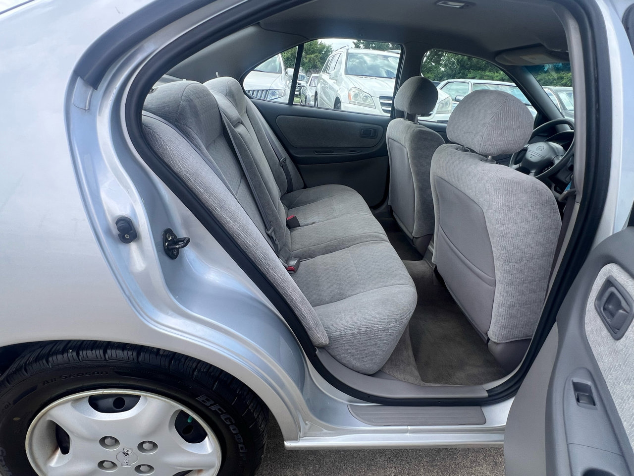 Used 2001 Nissan Altima GXE image 31