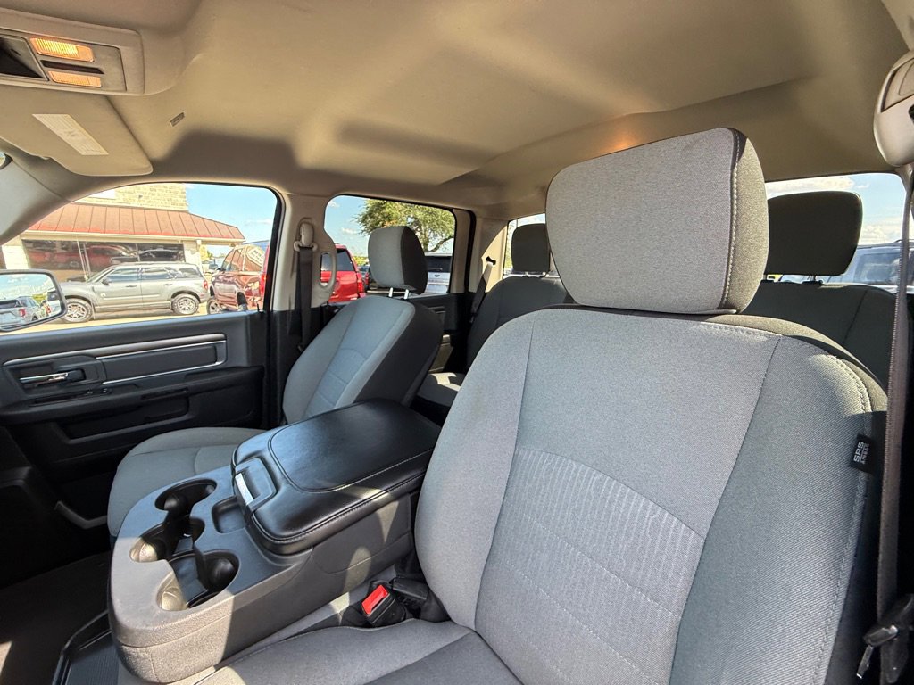 Used 2021 RAM 1500 Classic SLT image 21