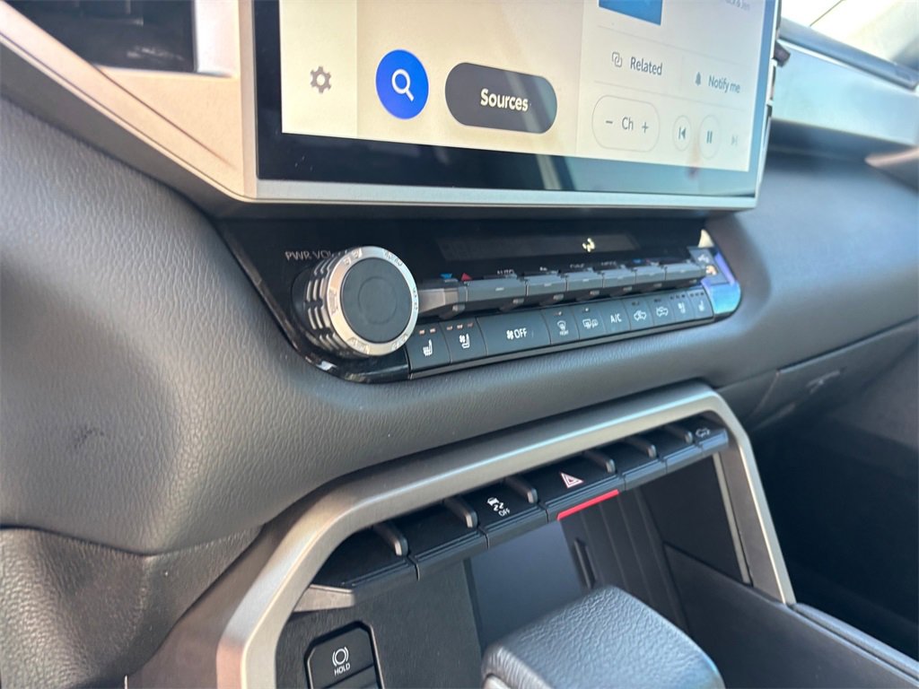 Used 2025 Toyota Tundra Limited image 20