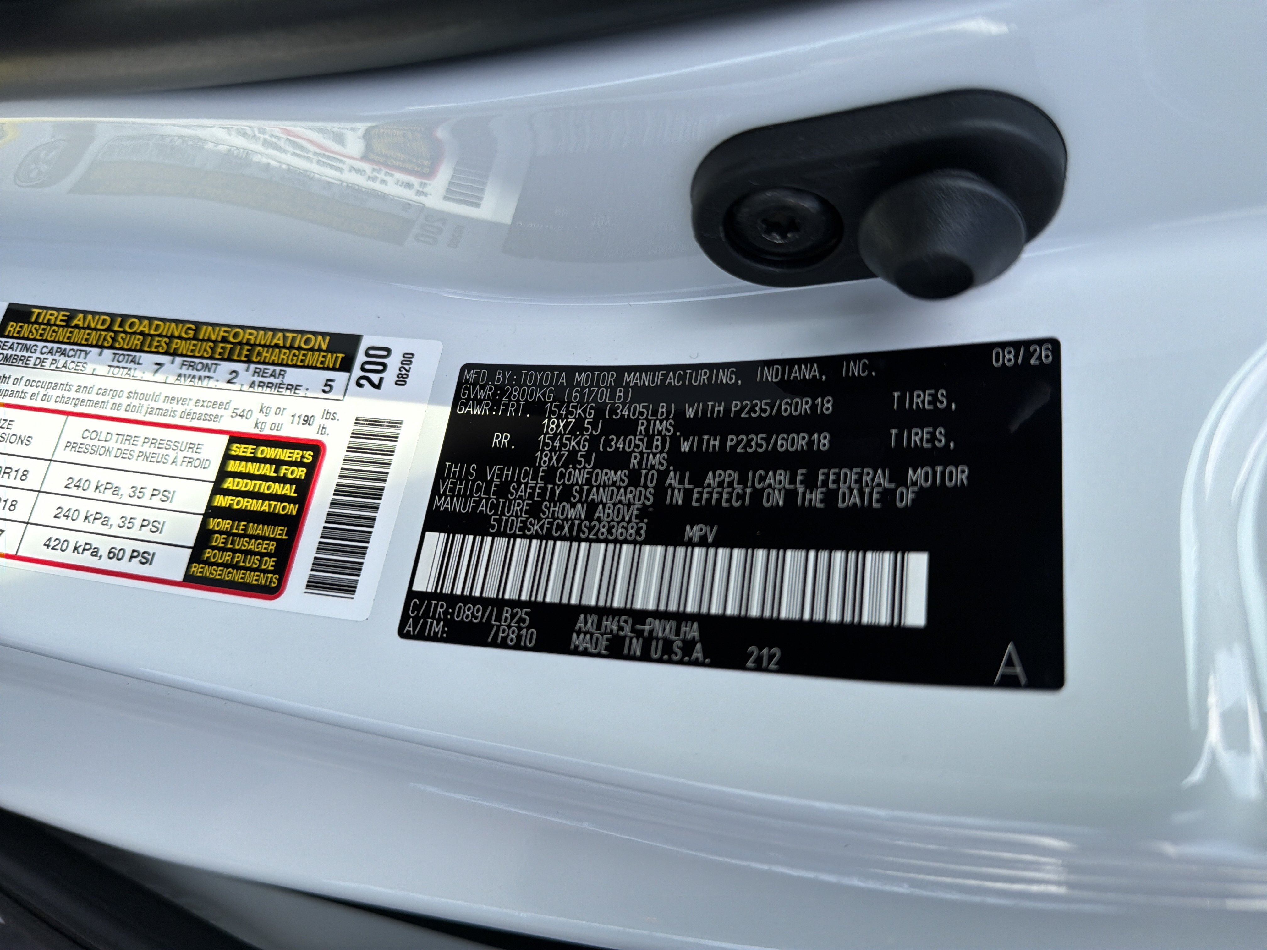 New 2026 Toyota Sienna Platinum AWD/4WD image 10