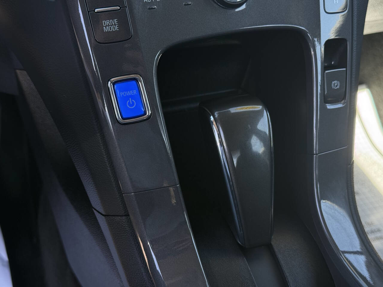 Used 2015 Chevrolet Volt FWD image 21