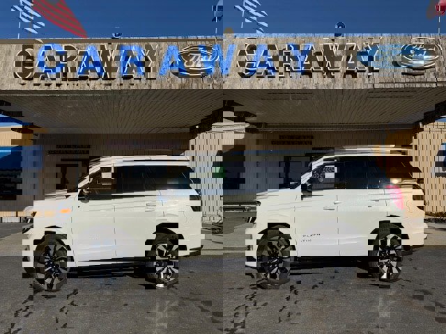 New 2026 Ford Expedition Platinum w/ Driver's Package image 1