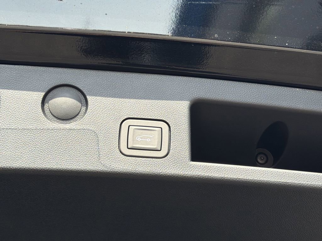 New 2026 Chevrolet Equinox LT image 17