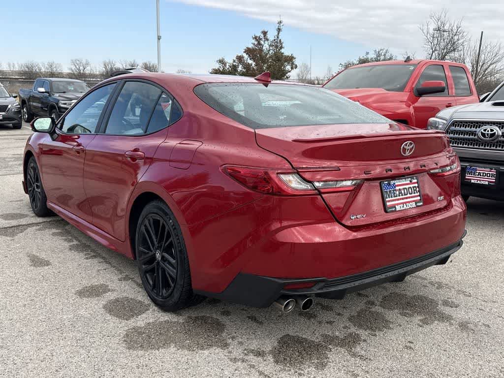 Used 2025 Toyota Camry SE FWD image 4