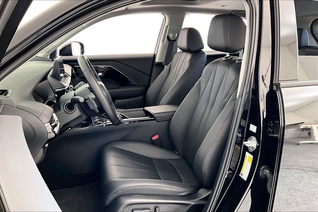 Certified 2025 Acura ADX AWD image 30