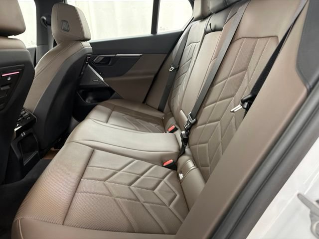 Used 2024 BMW 530i xDrive w/ Premium Package AWD/4WD image 25