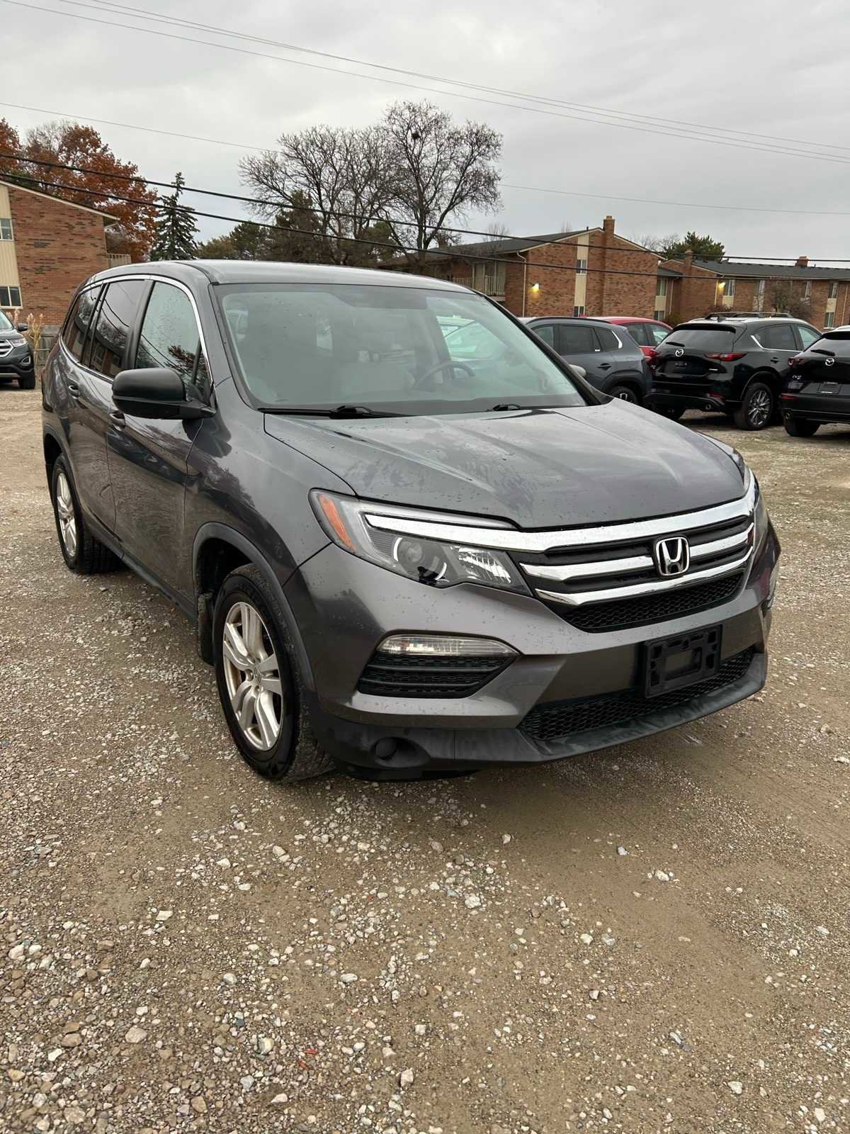 Used 2016 Honda Pilot LX image 3