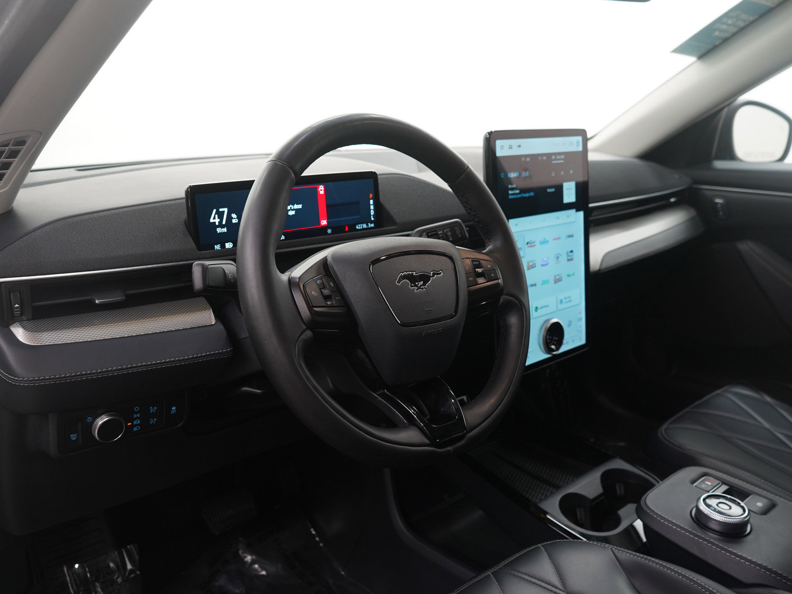 Used 2021 Ford Mustang Mach-E Select w/ Comfort/Appearance Package AWD/4WD image 18