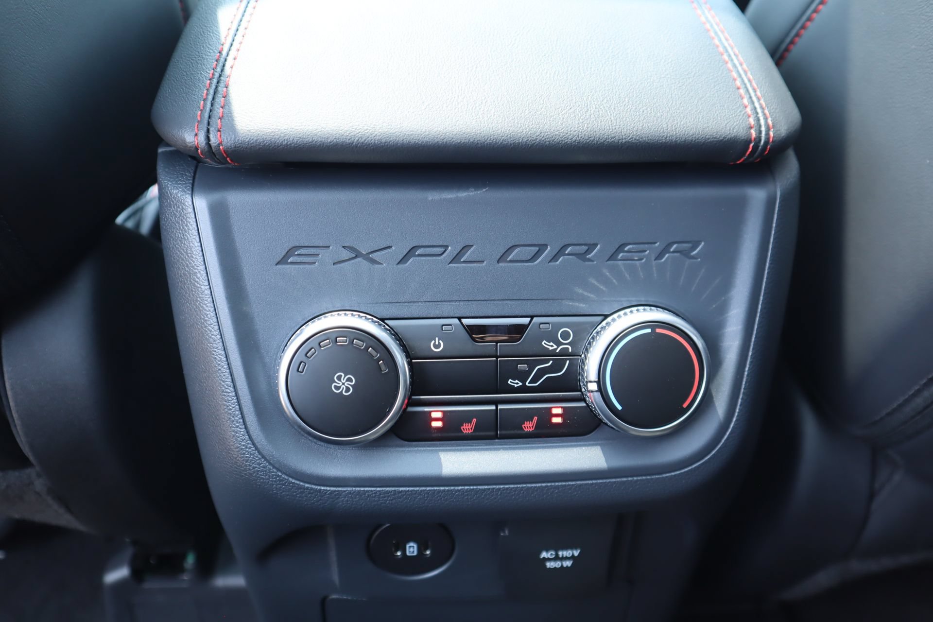 New 2026 Ford Explorer ST-Line w/ ST-Line Street Pack AWD/4WD image 15
