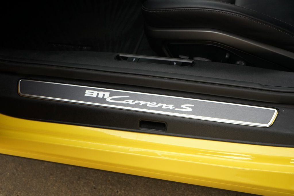 Used 2022 Porsche 911 Carrera S image 33