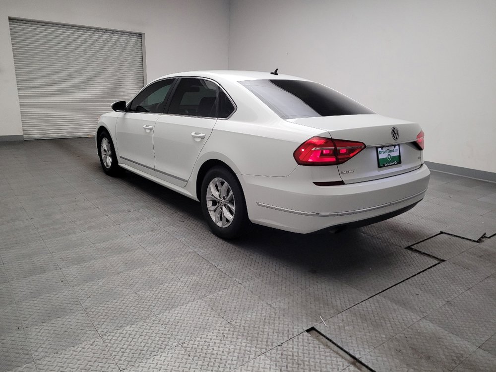 Used 2016 Volkswagen Passat 1.8T S image 5