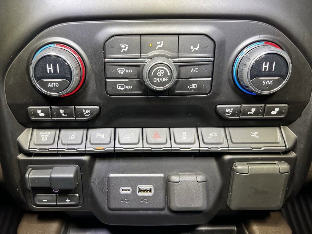 Used 2023 Chevrolet Silverado 2500 LTZ w/ LTZ Convenience Package image 33