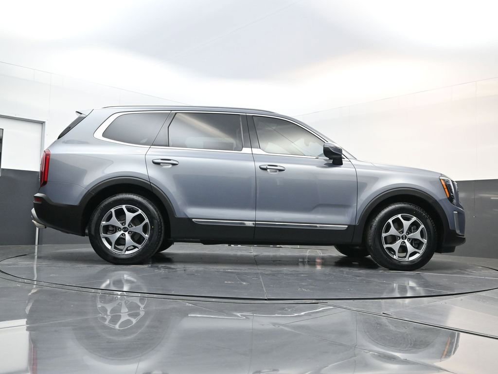 Used 2020 Kia Telluride EX image 16