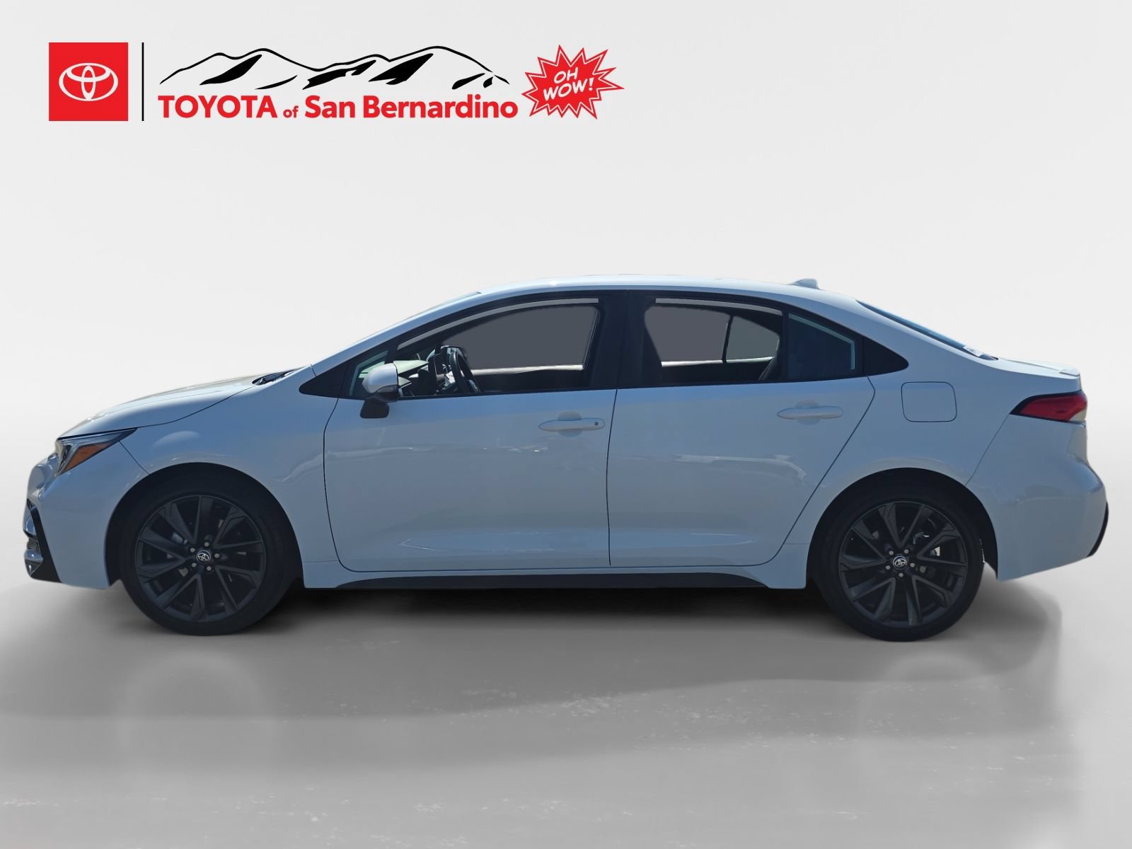 Certified 2025 Toyota Corolla SE w/ Convenience Package FWD image 2
