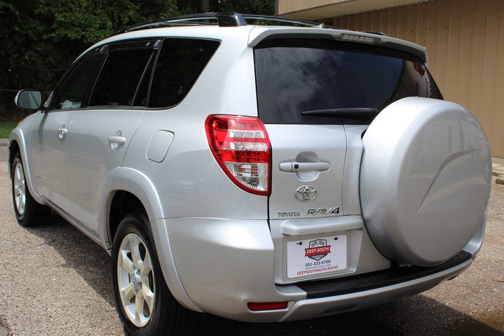 Used 2009 Toyota RAV4 Limited image 15