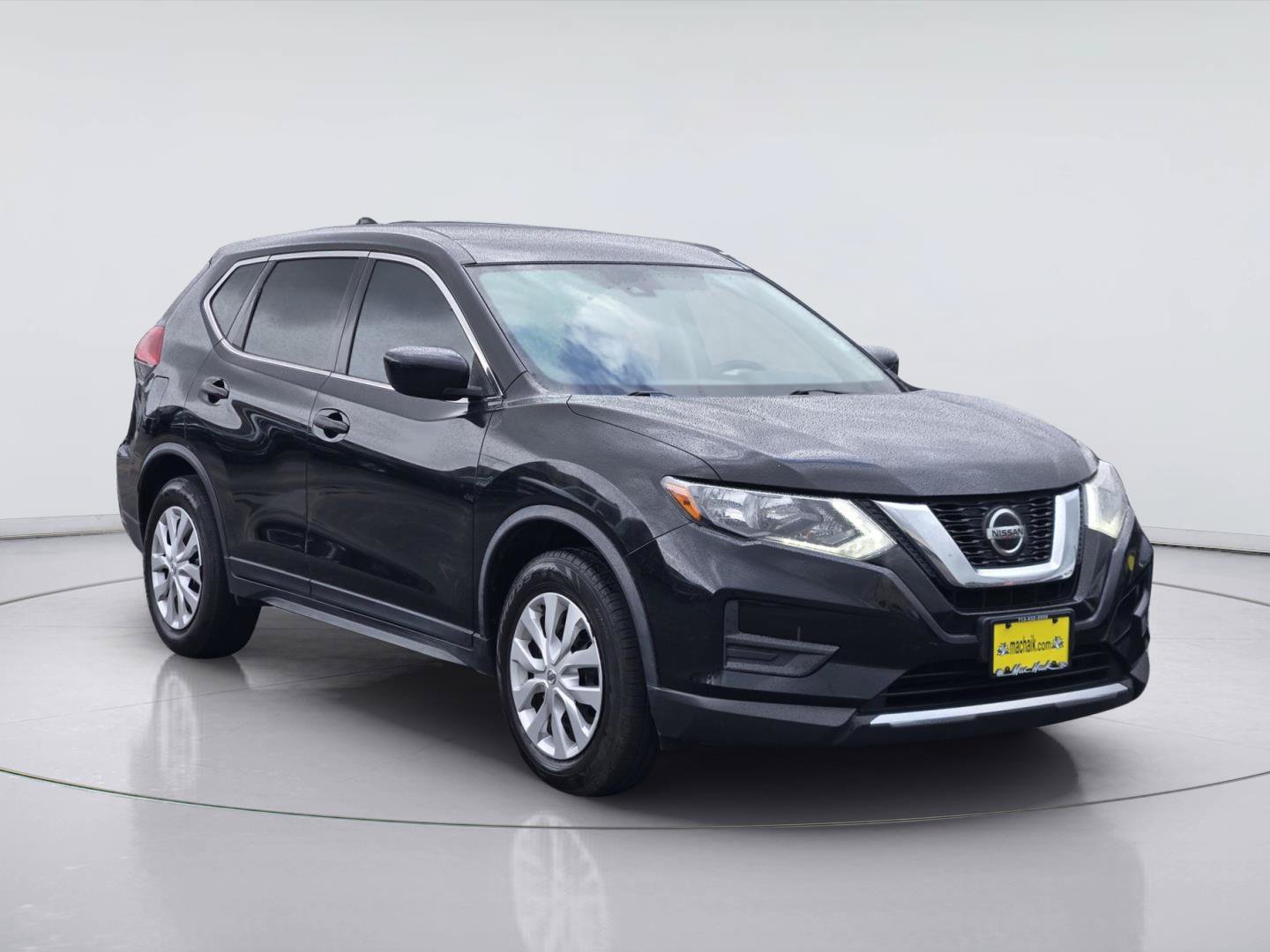 Used 2020 Nissan Rogue S FWD image 3