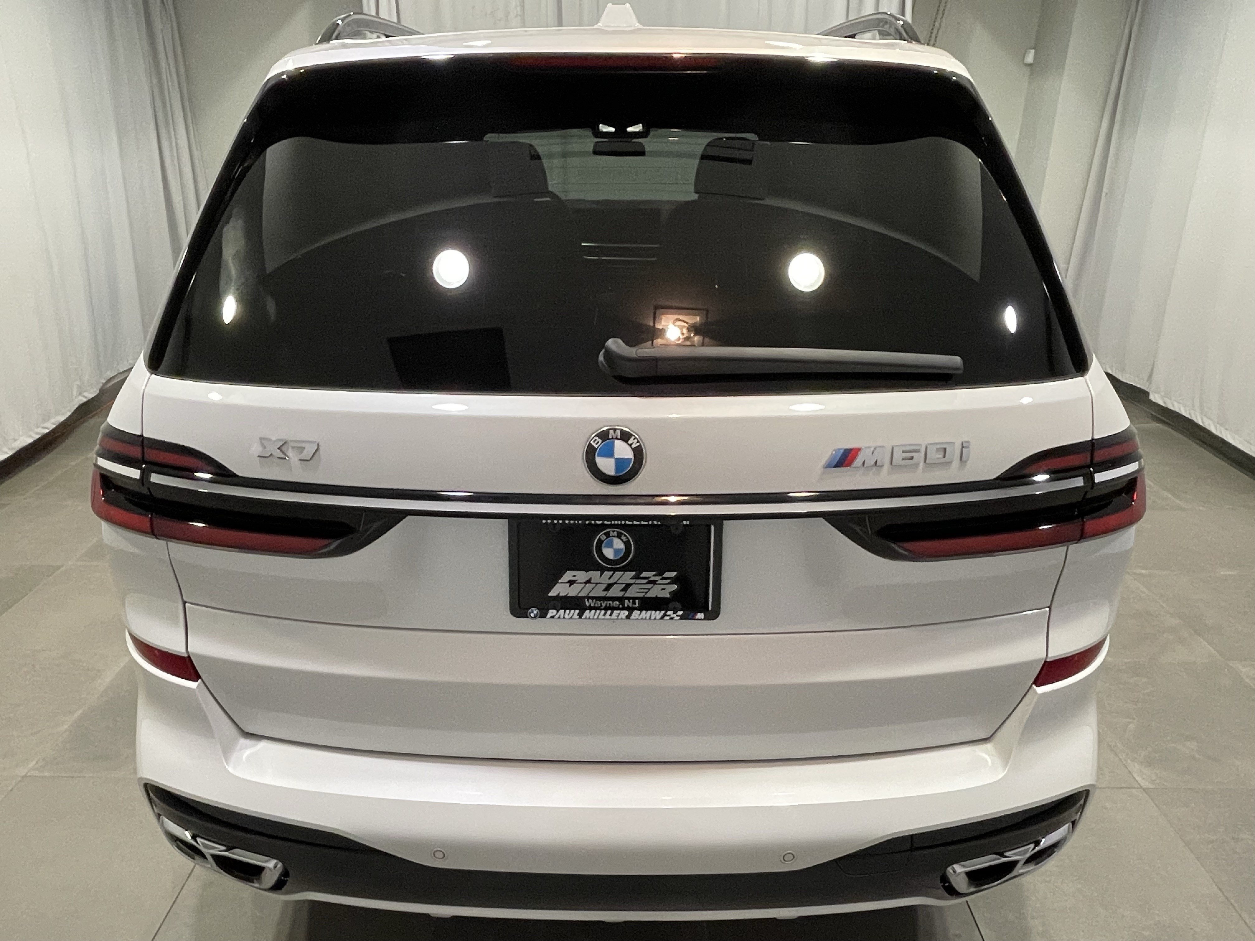 Certified 2025 BMW X7 M60i w/ Executive Package AWD/4WD image 5