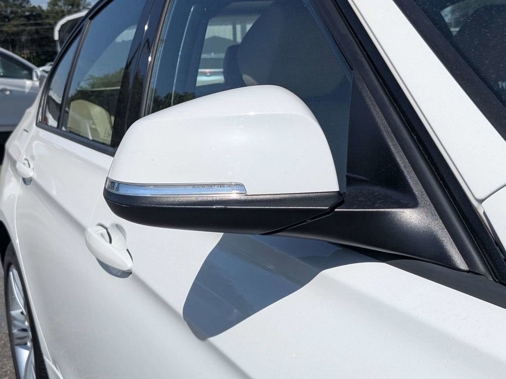 Used 2016 BMW 328i Sedan RWD image 12