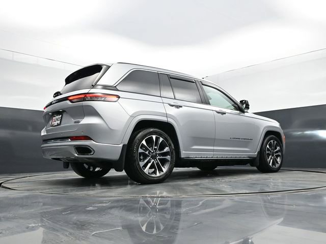 Used 2023 Jeep Grand Cherokee Overland w/ Advanced Protech Group III image 57