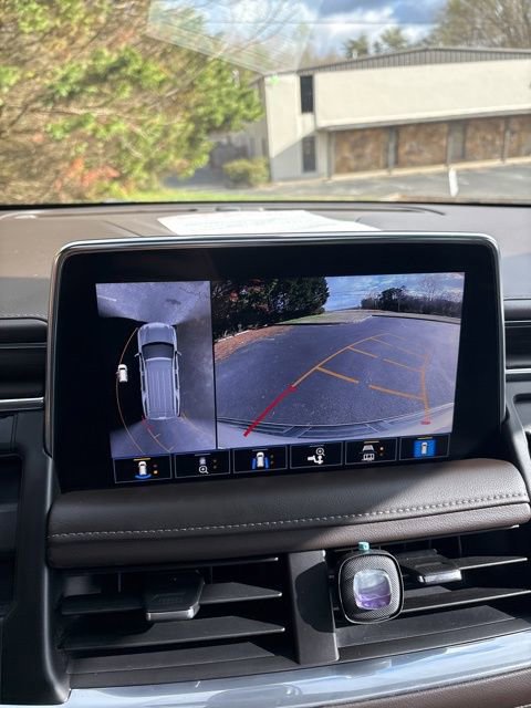 Used 2021 Chevrolet Tahoe LT w/ LT Signature Package image 17