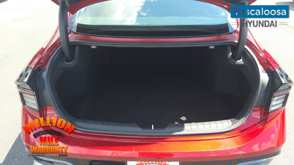 Used 2025 Hyundai Sonata SEL FWD image 10