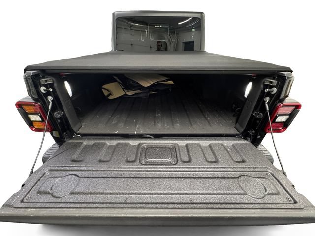 Used 2020 Jeep Gladiator Rubicon AWD/4WD image 13