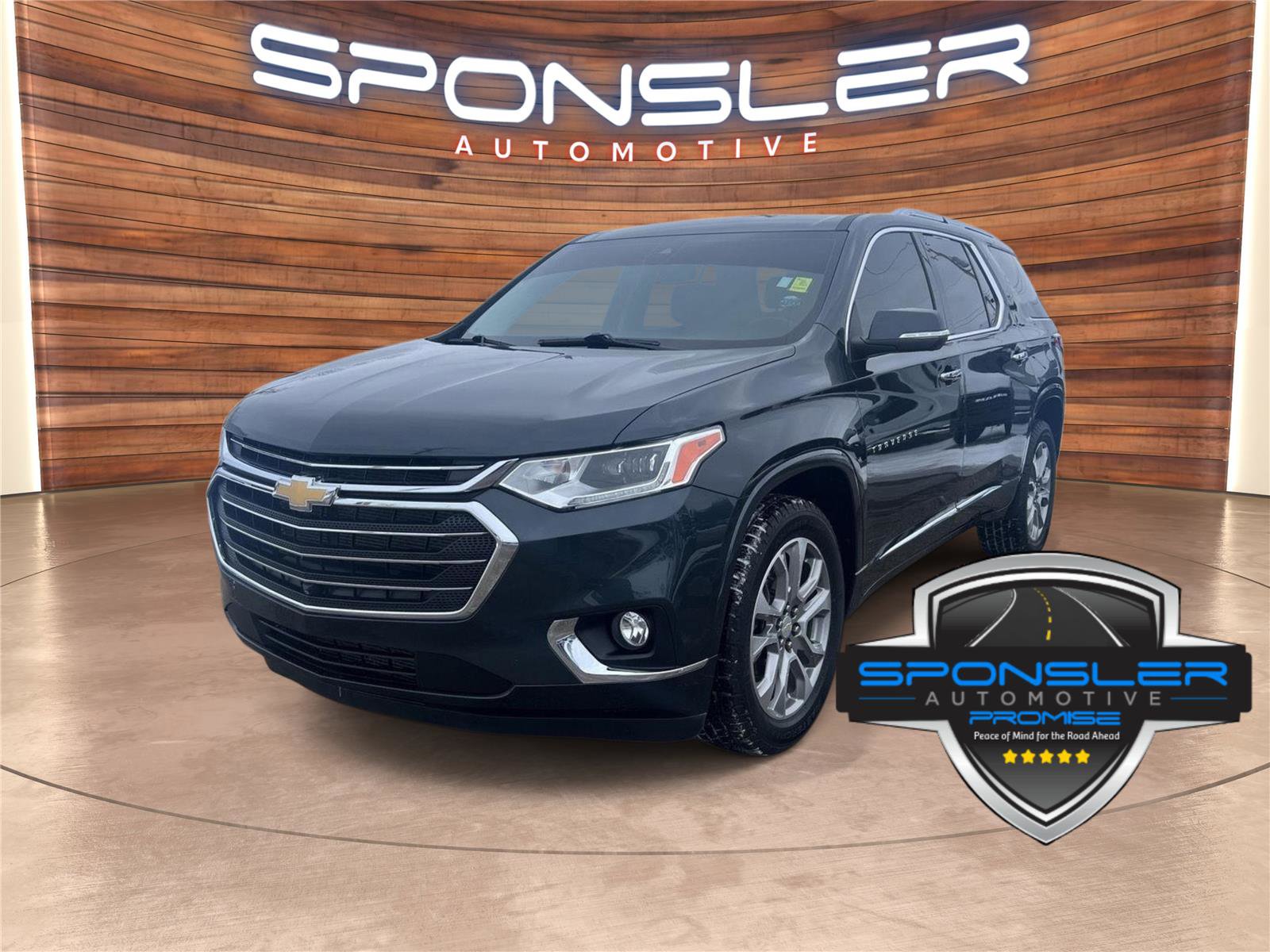 Used 2021 Chevrolet Traverse Premier image 1