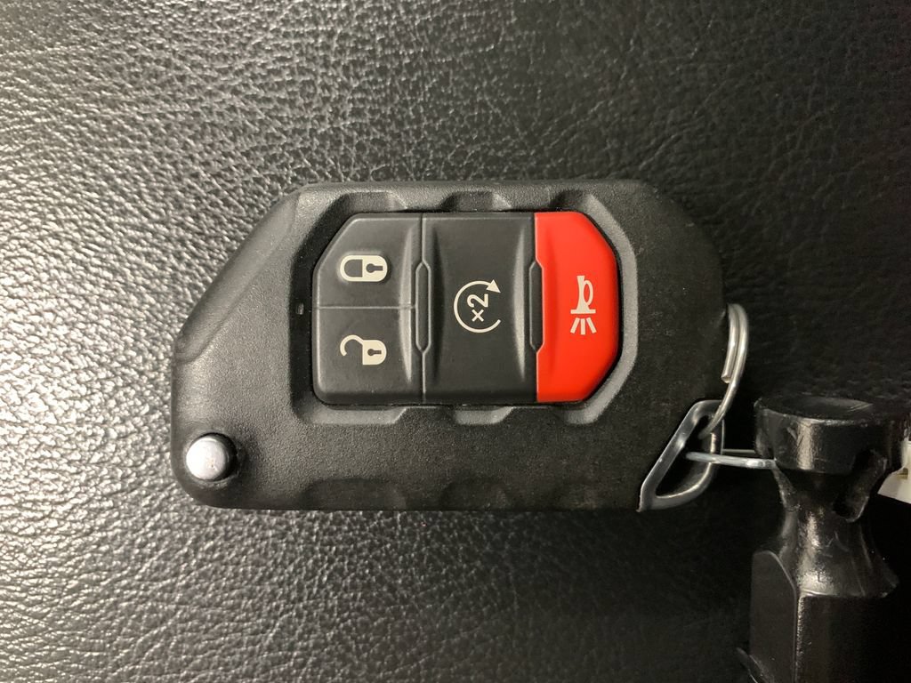 Used 2021 Jeep Wrangler Sport AWD/4WD image 14