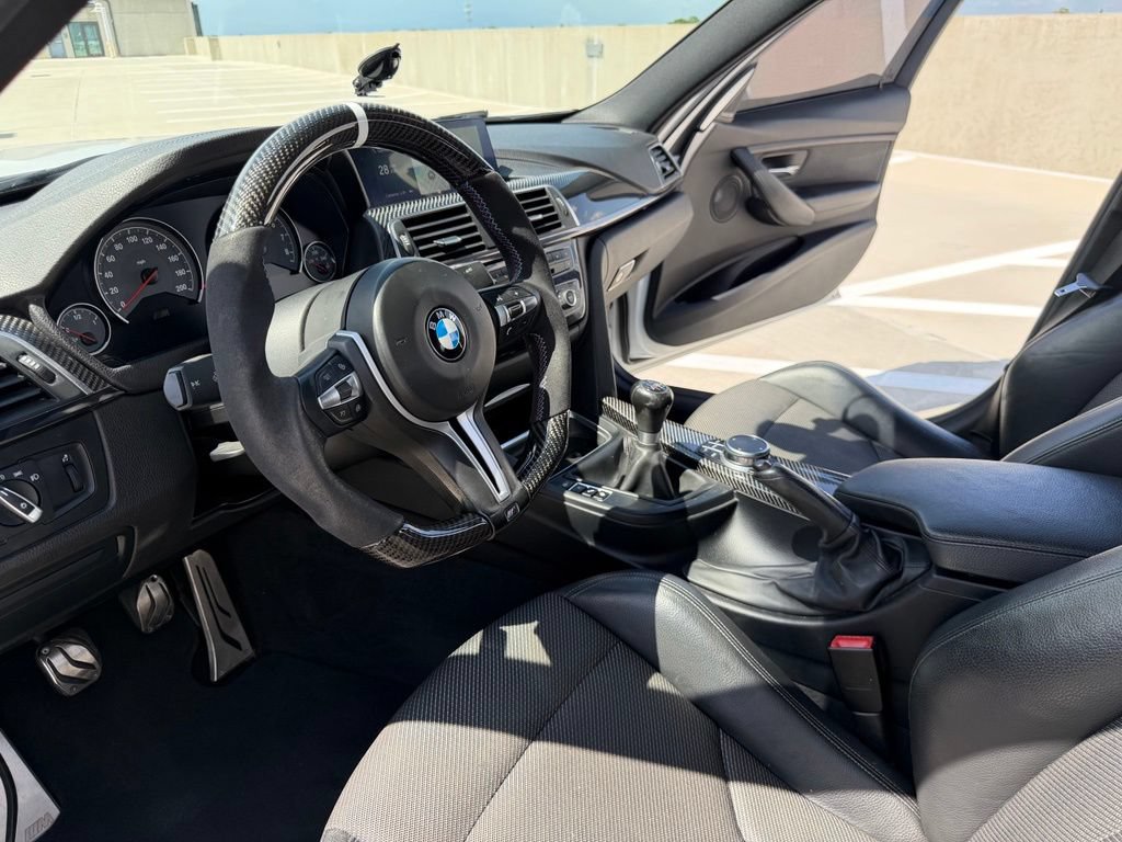 Used 2018 BMW M3 RWD image 39