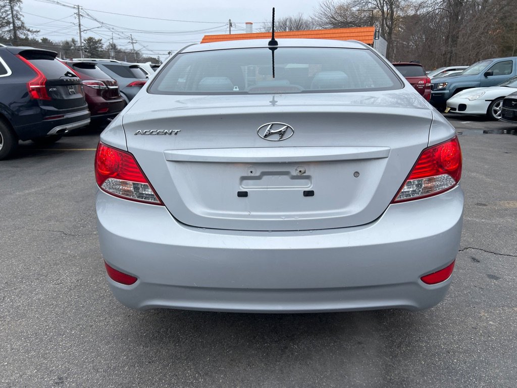 Used 2013 Hyundai Accent GLS image 4