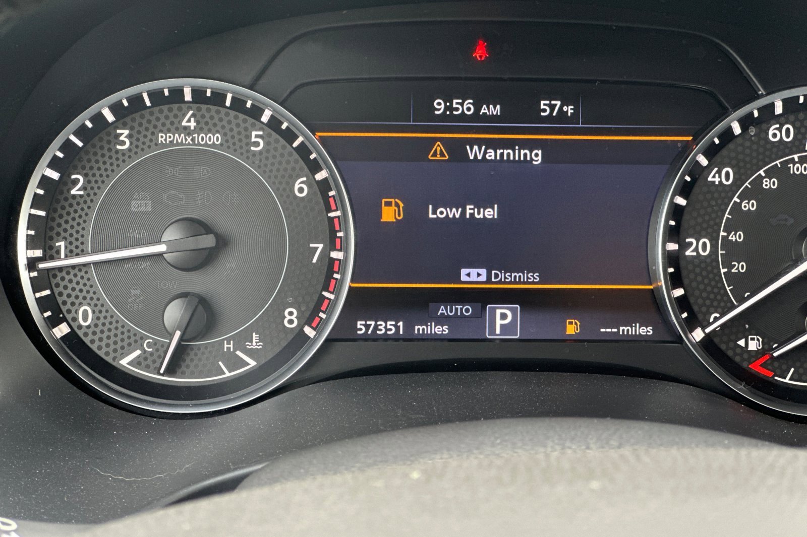 Used 2022 Nissan Armada SL w/ Captain's Chairs Package image 32