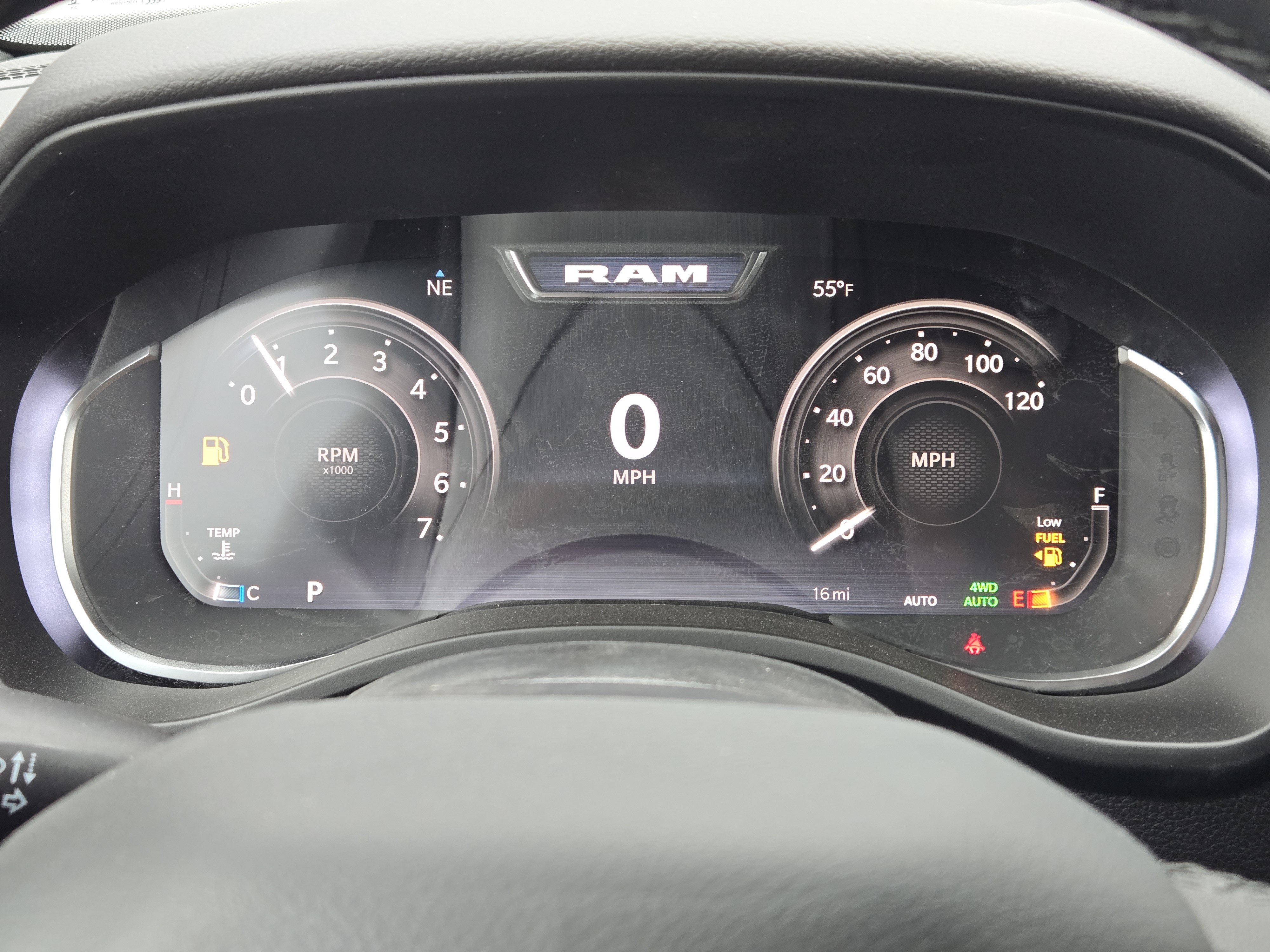 New 2026 RAM 1500 Big Horn AWD/4WD image 13