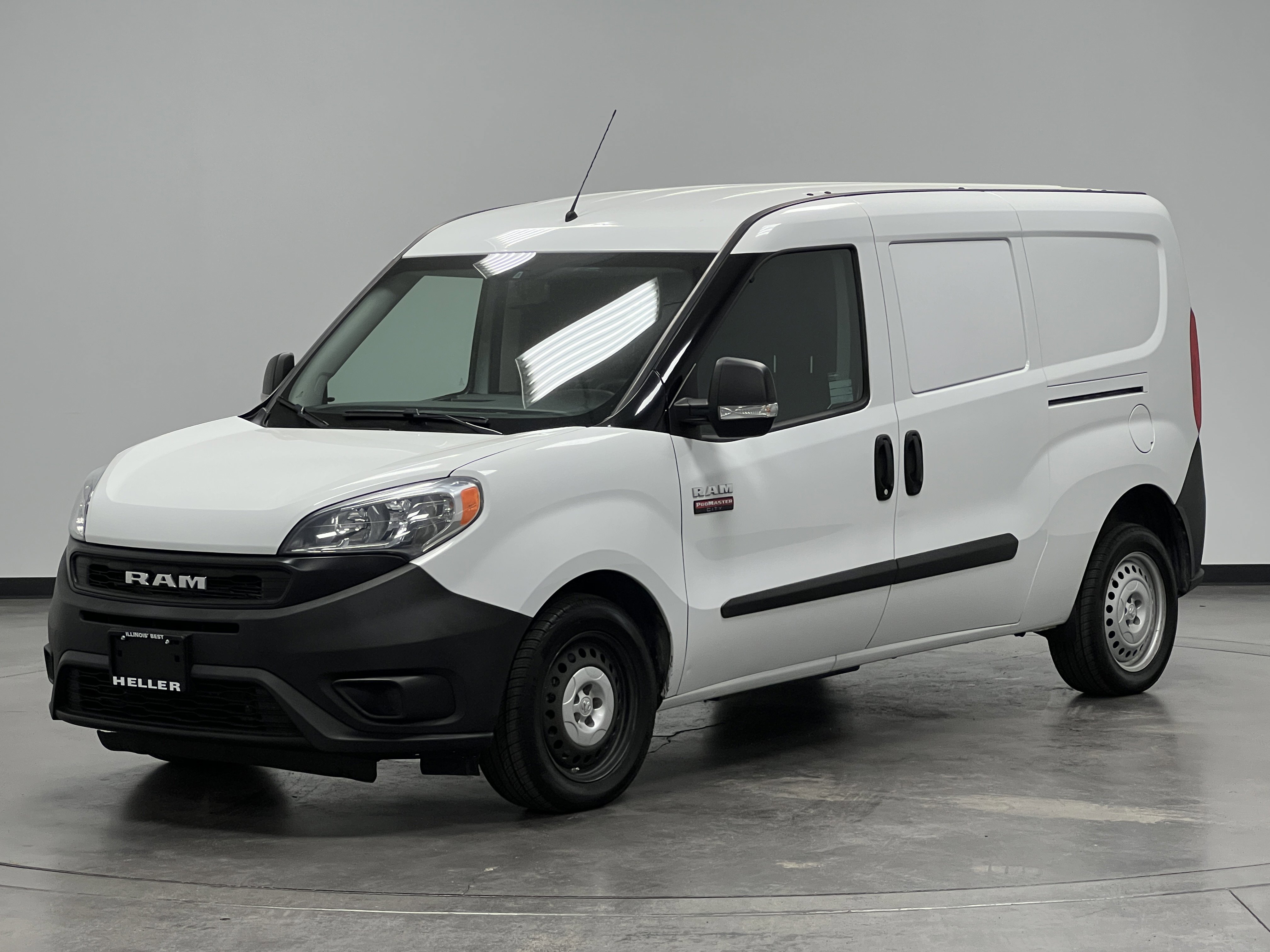 Used 2021 RAM ProMaster City Tradesman image 4