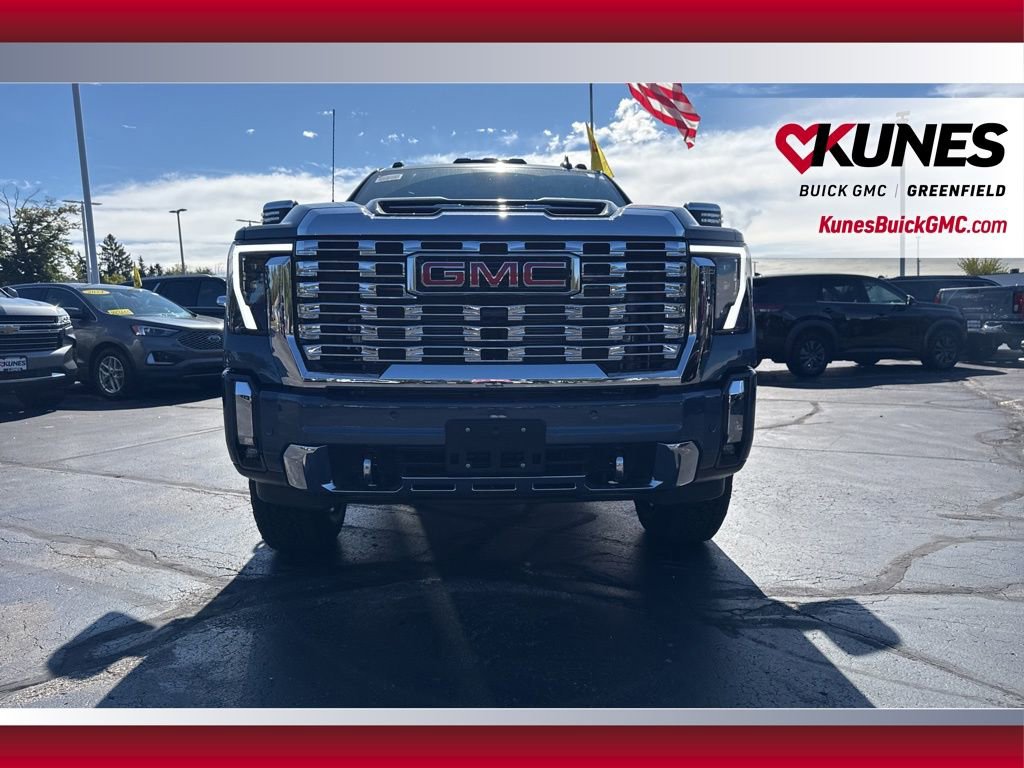 New 2026 GMC Sierra 3500 Denali w/ Denali Reserve Package image 13