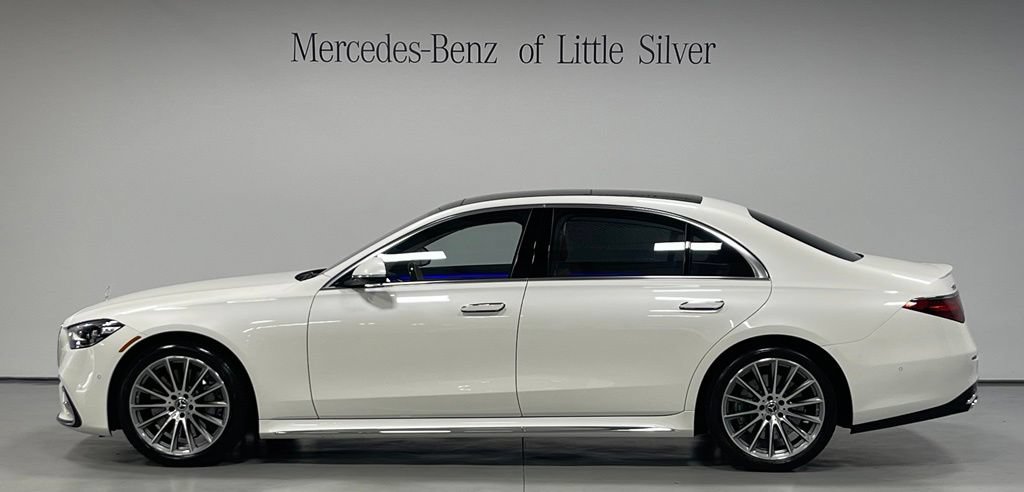 Certified 2022 Mercedes-Benz S 500 4MATIC w/ AMG Line Package image 2