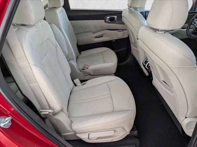 Used 2022 Kia Sorento SX Prestige w/ Panoramic Sunroof Package image 21