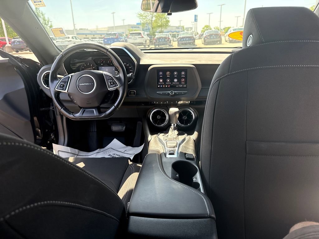 Used 2022 Chevrolet Camaro LT RWD image 29
