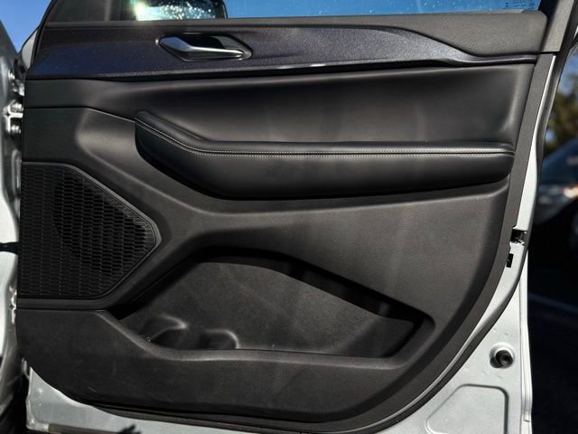 Certified 2022 Jeep Grand Cherokee L Laredo image 15