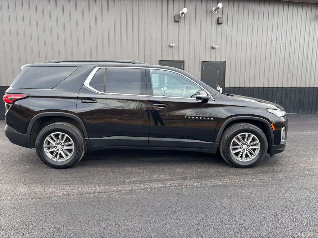 Used 2023 Chevrolet Traverse LT AWD/4WD image 8