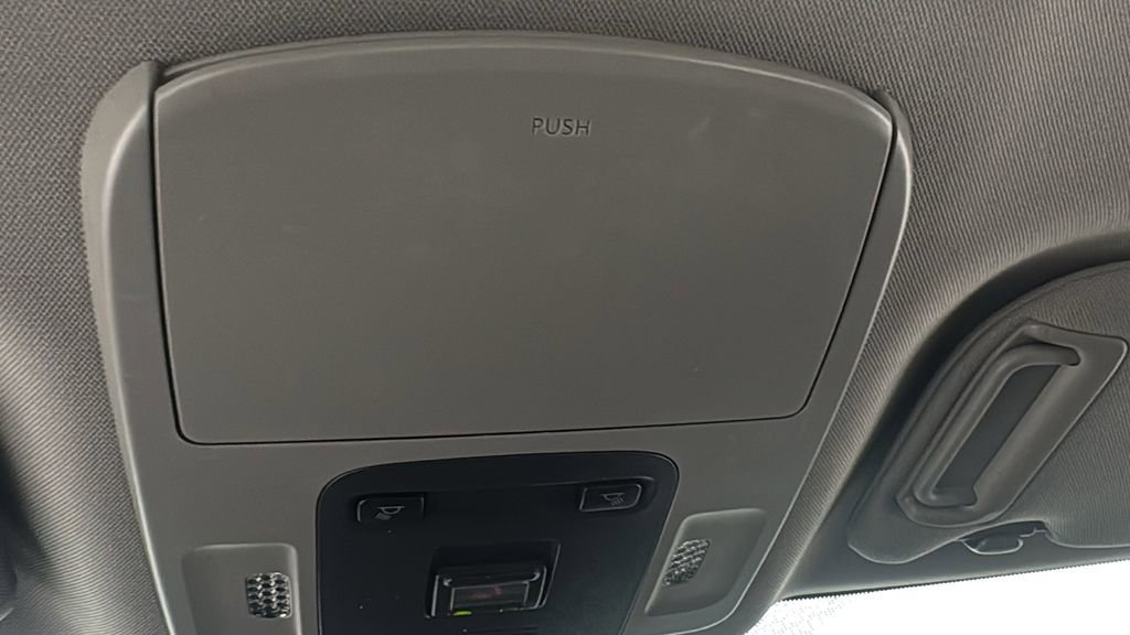 Used 2020 Toyota Camry SE image 27