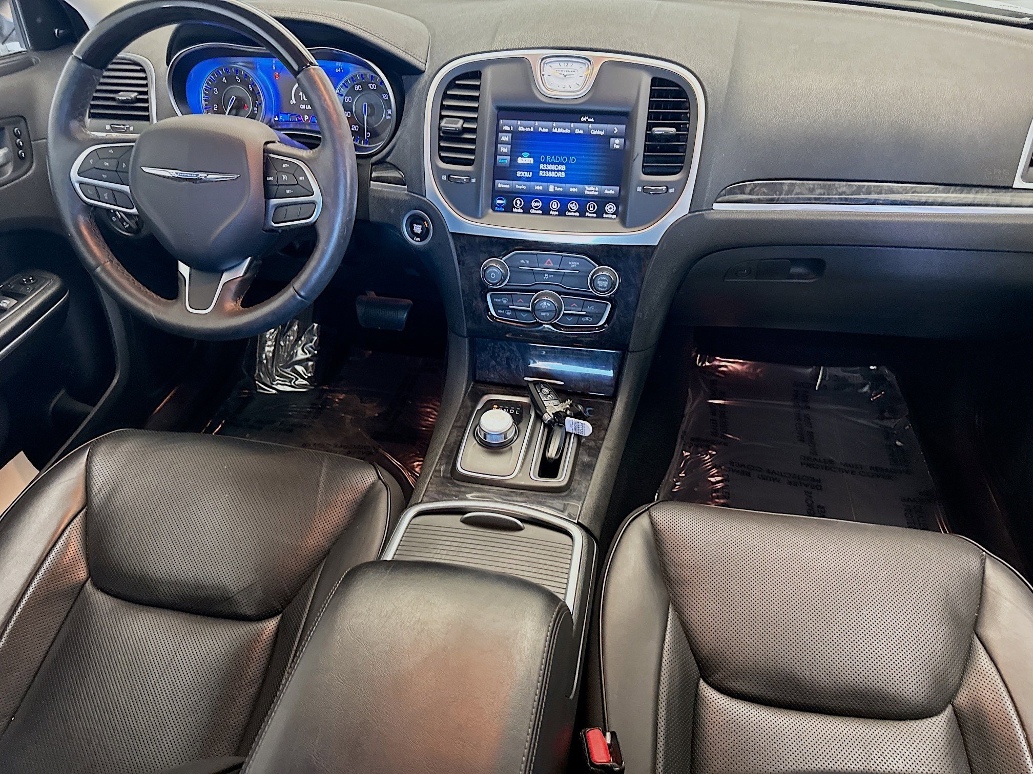 Used 2019 Chrysler 300 Limited image 12