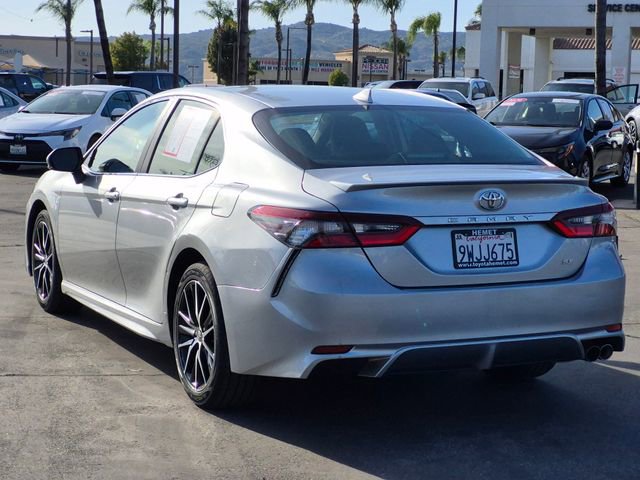 Used 2023 Toyota Camry SE image 8